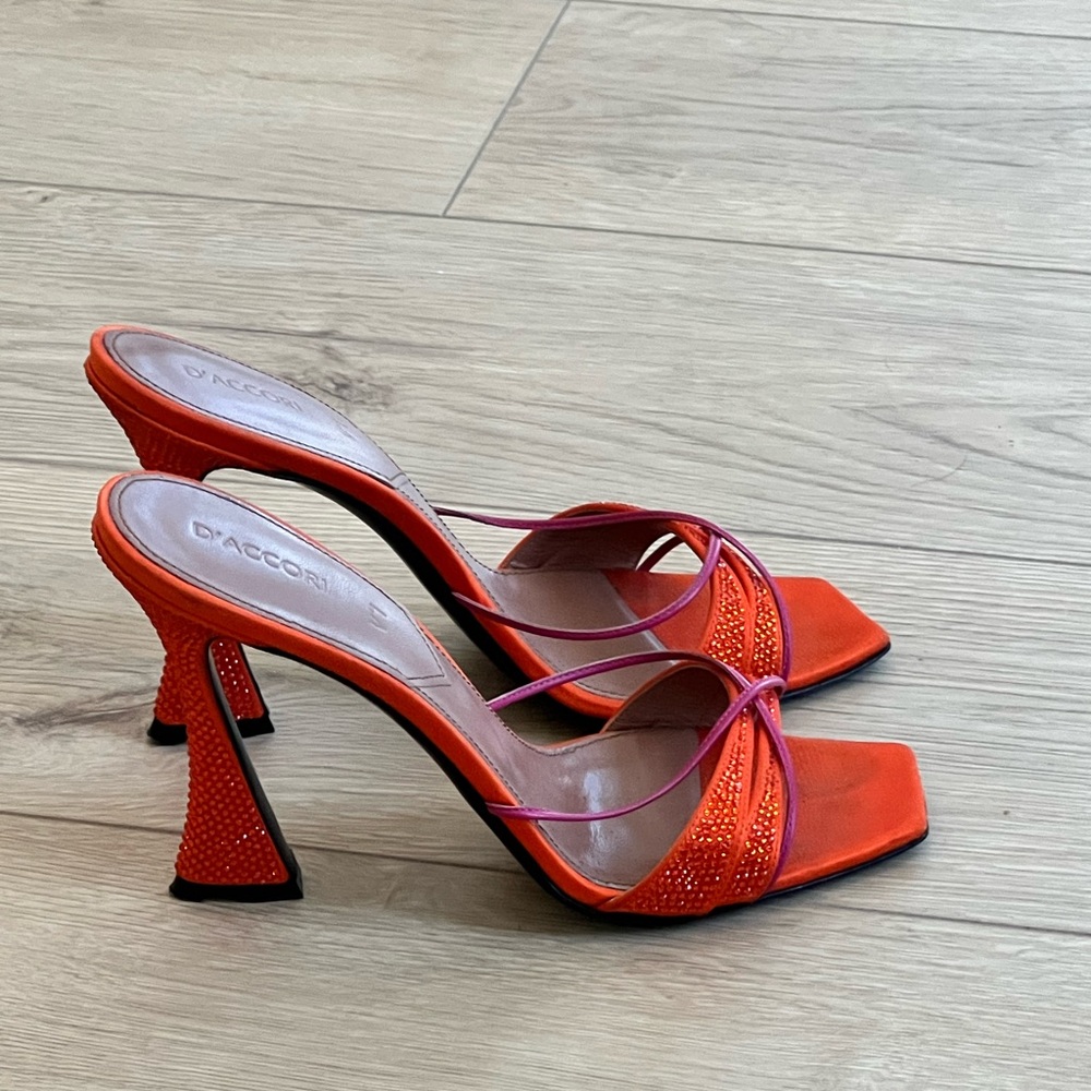 D’accori Lust Mules Crystal Embellished Orange Venom